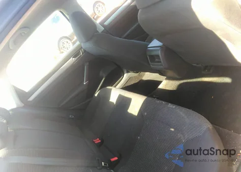 2016 Volkswagen Passat 1.8T S z USA, uszkodzony, nr VIN 1VWAT7A36GC013144